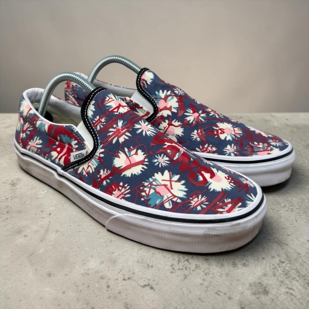 Vans Classic Slip-On Mens 9.5 Blue Red Floral Logo Print Canvas Skate Shoes